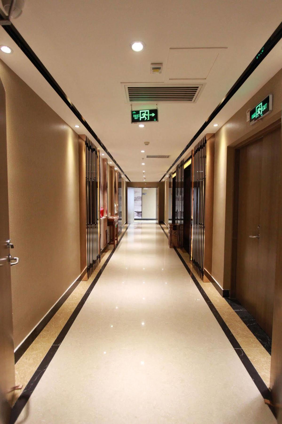 กวางโจว ป๋ออี้ โฮเทล Hotel ภายนอก รูปภาพ