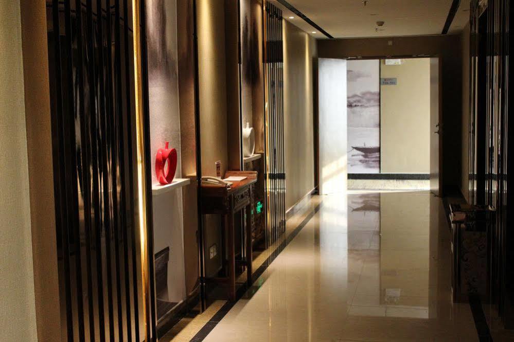 กวางโจว ป๋ออี้ โฮเทล Hotel ภายนอก รูปภาพ